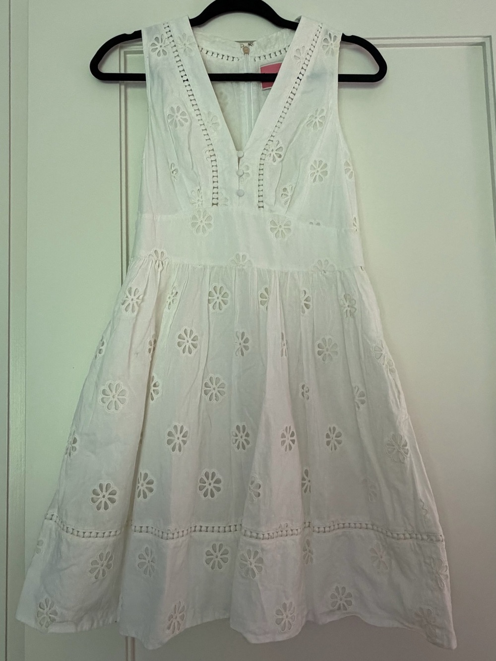 Kate Spade White Floral Eyelet Fit & Flare Sleeveless V-Neck 100% Cotton Size 4